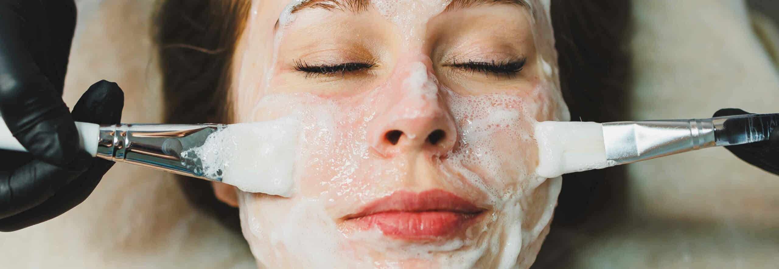 Les bienfaits d’un peeling après l’été | Dr Rivalier | Lyon